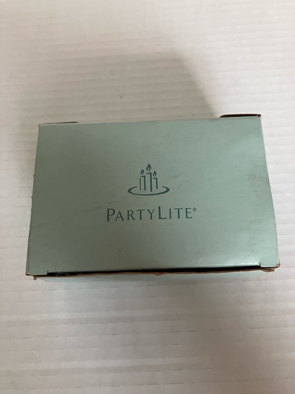 PartyLite Wild Lavender Votive Candle Set - 6 Pack with box - Picture 5 of 14